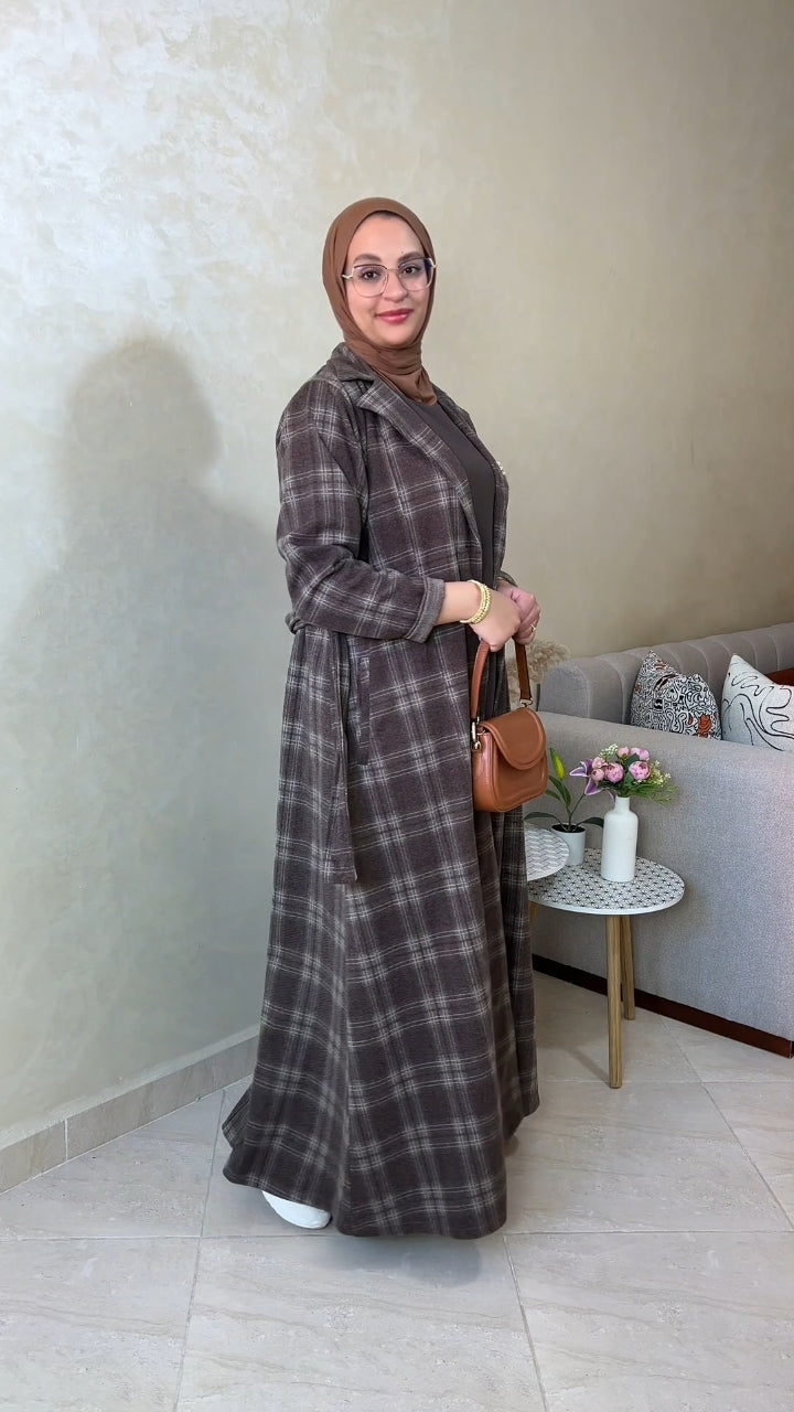 "Tenue automnale élégante"